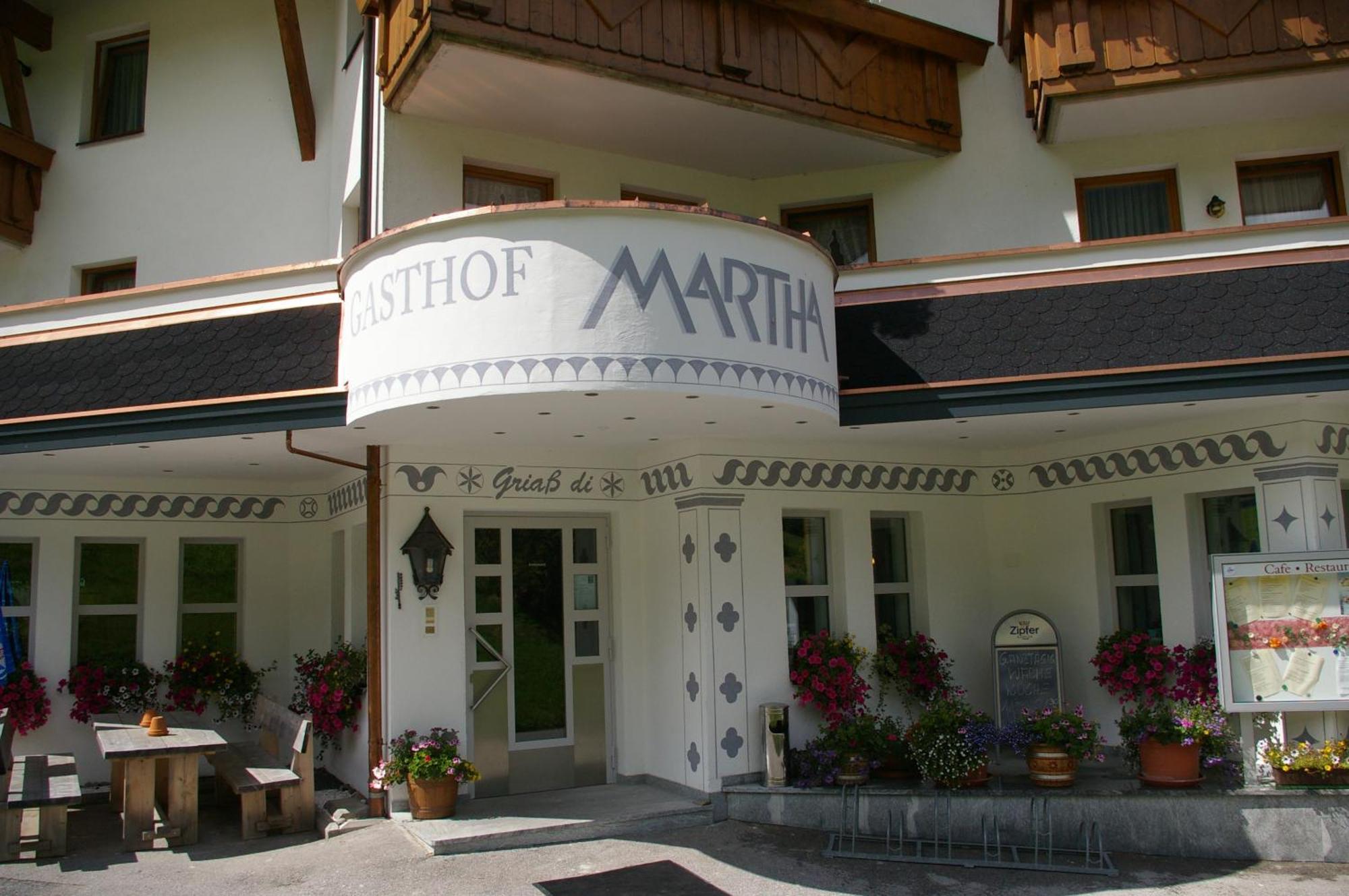 Hotel Gasthof Martha Nauders Exterior foto